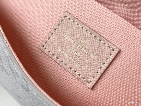 LOUIS VUITTON POCHETTE FÉLICIE 0330